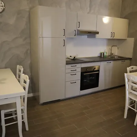 Domizia Floor Gasthuis Rome